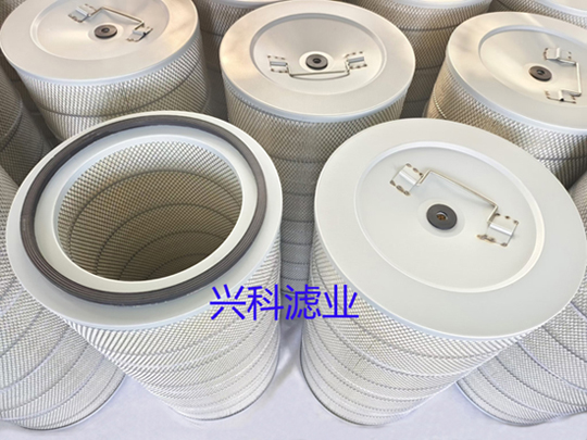 高溫高濕環(huán)境下，除塵濾芯用哪種連接方式？興科濾業(yè)